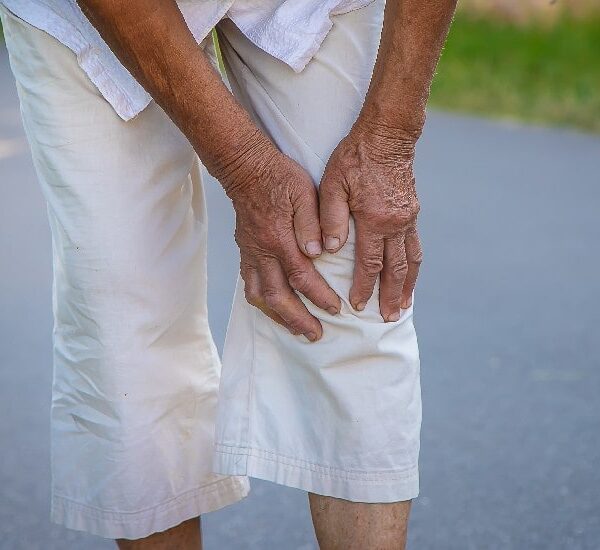 Tratamiento Osteoporosis Quito Dra Karina Aguirre-min